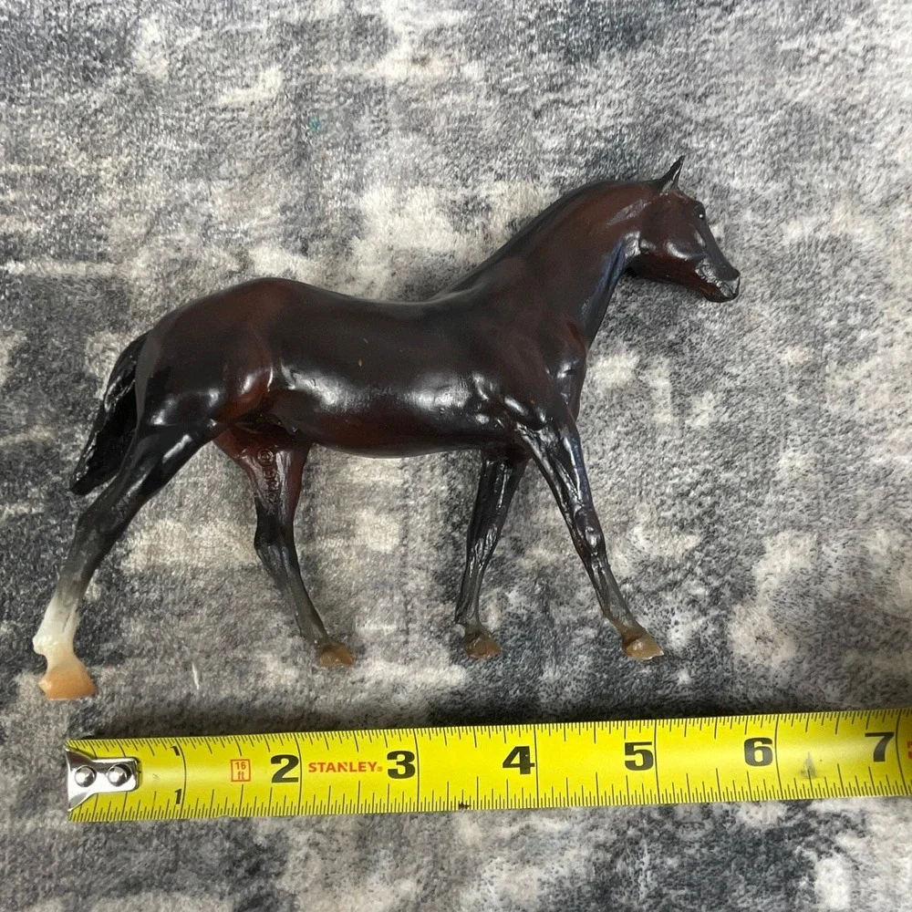 Breyer BMC Walking Horse Dark Brown Pale Leg Nose‎ Blaze Equestrian Figure